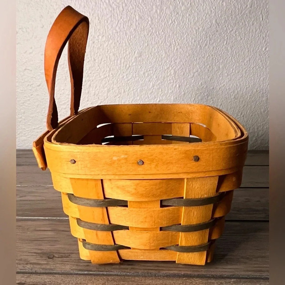 Longaberger 1997 Hanging Small Key Basket, liner, Protector approx 7"X 3.5" X 5” - Picture 5 of 8